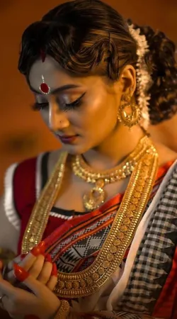 পূজার সাজে পূজা চেরি
