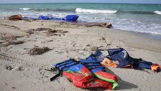28 migrants found dead on Libyan coast