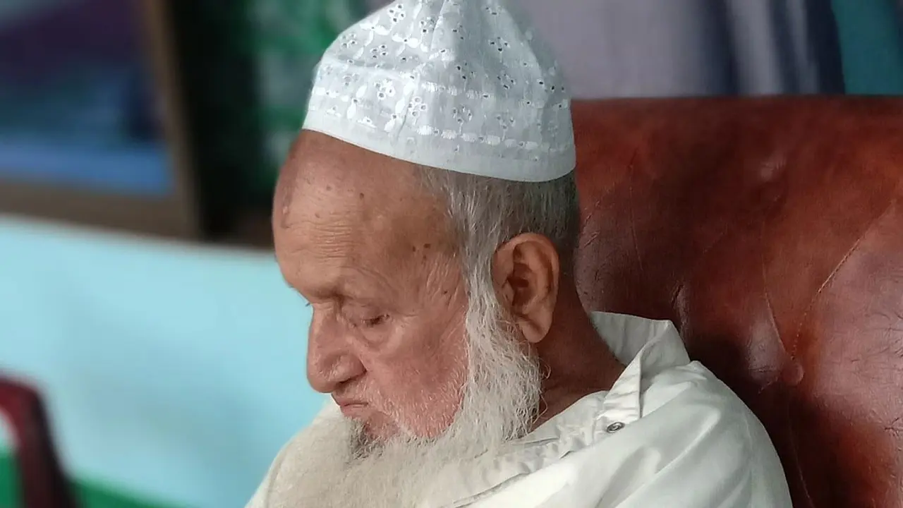 আমিরকে দাফনের আগেই ভারপ্রাপ্ত আমির ঘোষণা হেফাজতের