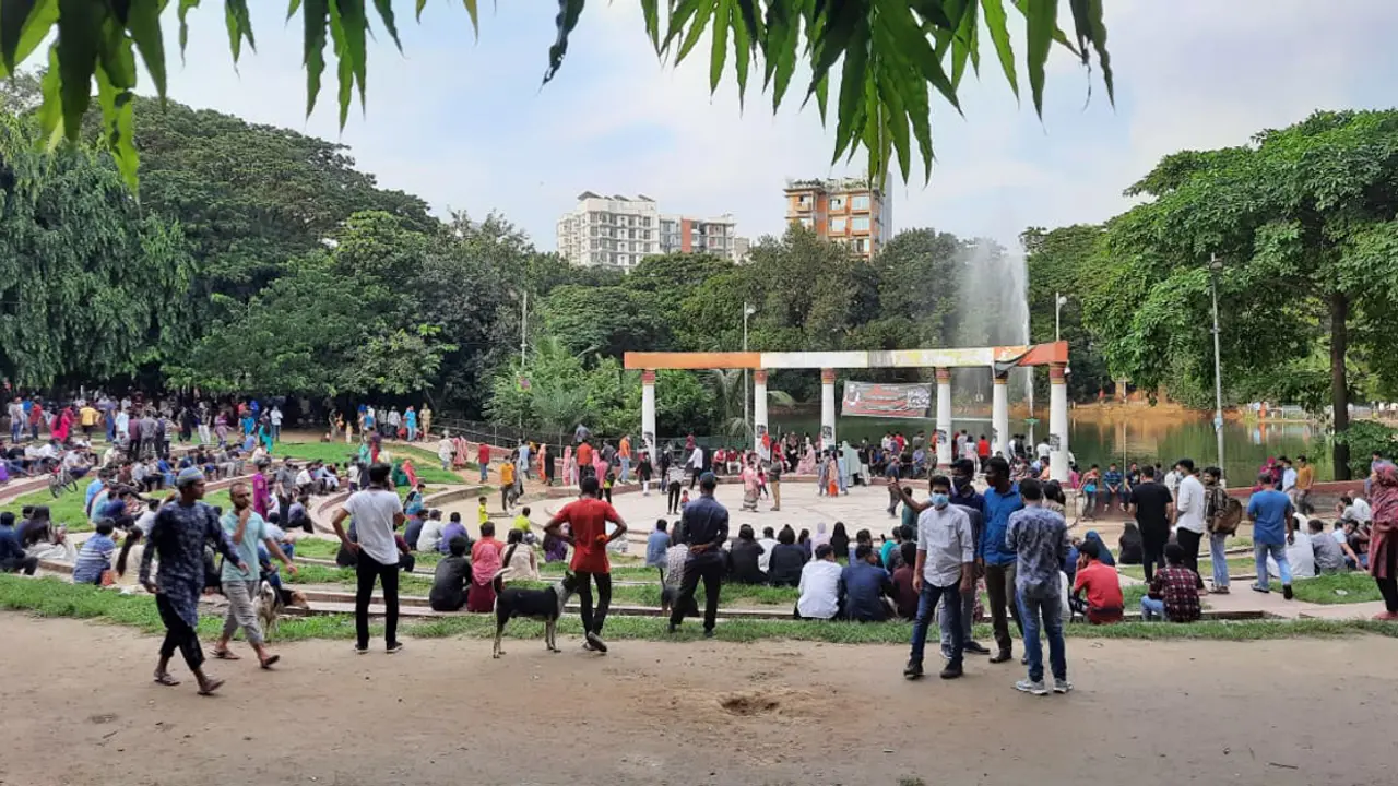 করোনাকে ছুটিতে পাঠালেন তারা