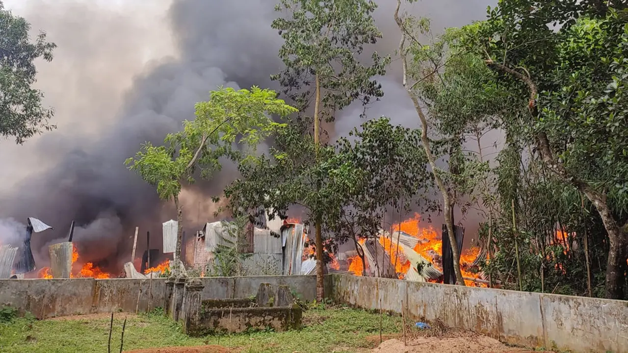 চোখের সামনে পুড়ছে কোটি কোটি টাকার সম্পদ