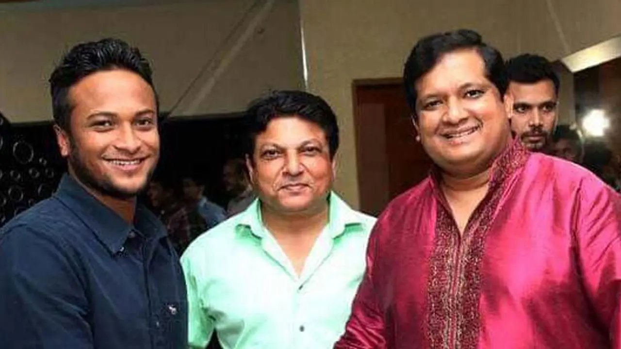 রেকর্ড গড়ায় সাকিবকে বিশেষ অভিনন্দন ক্রীড়া প্রতিমন্ত্রীর