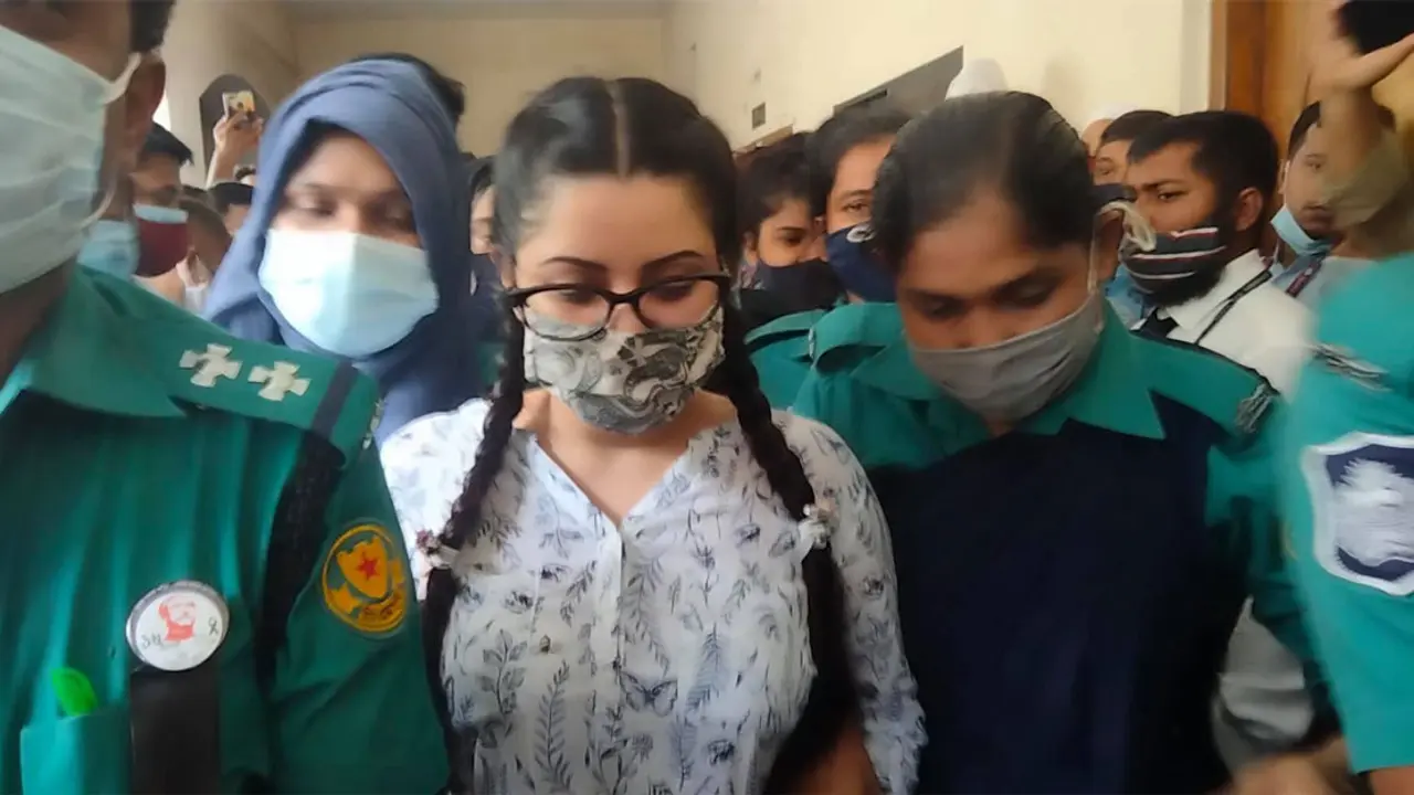 দফায় দফায় পরীমণির রিমান্ড : হাইকোর্টের নজরে আনলেন আইনজীবী