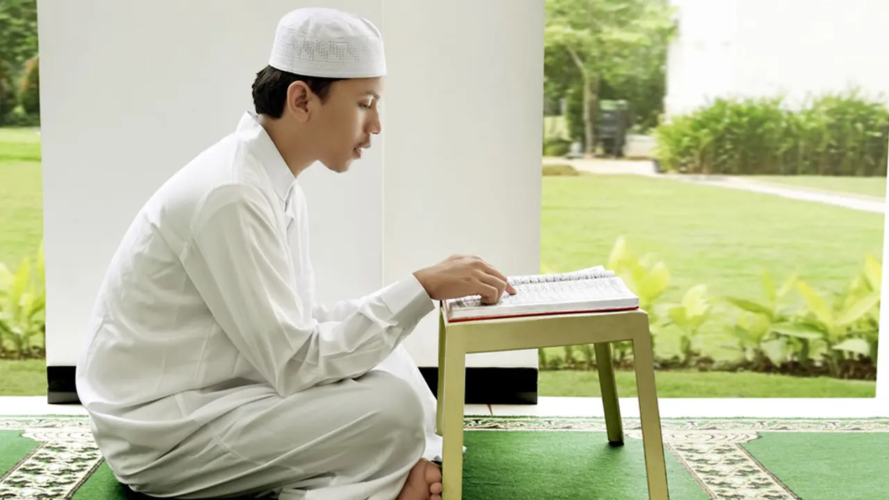 সুরা ইখলাসের সওয়াব ও ফজিলত