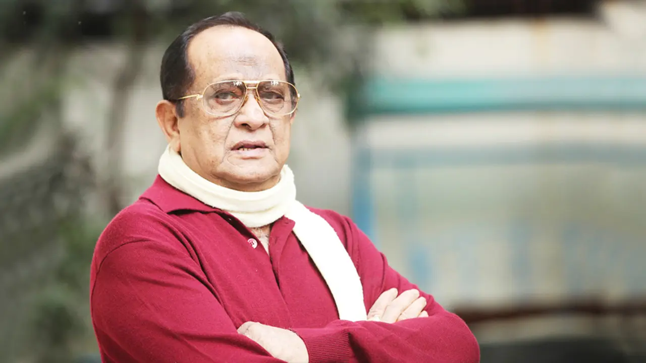 নায়ক রাজ্জাকের জন্য এফডিসিতে কোরআন খতম