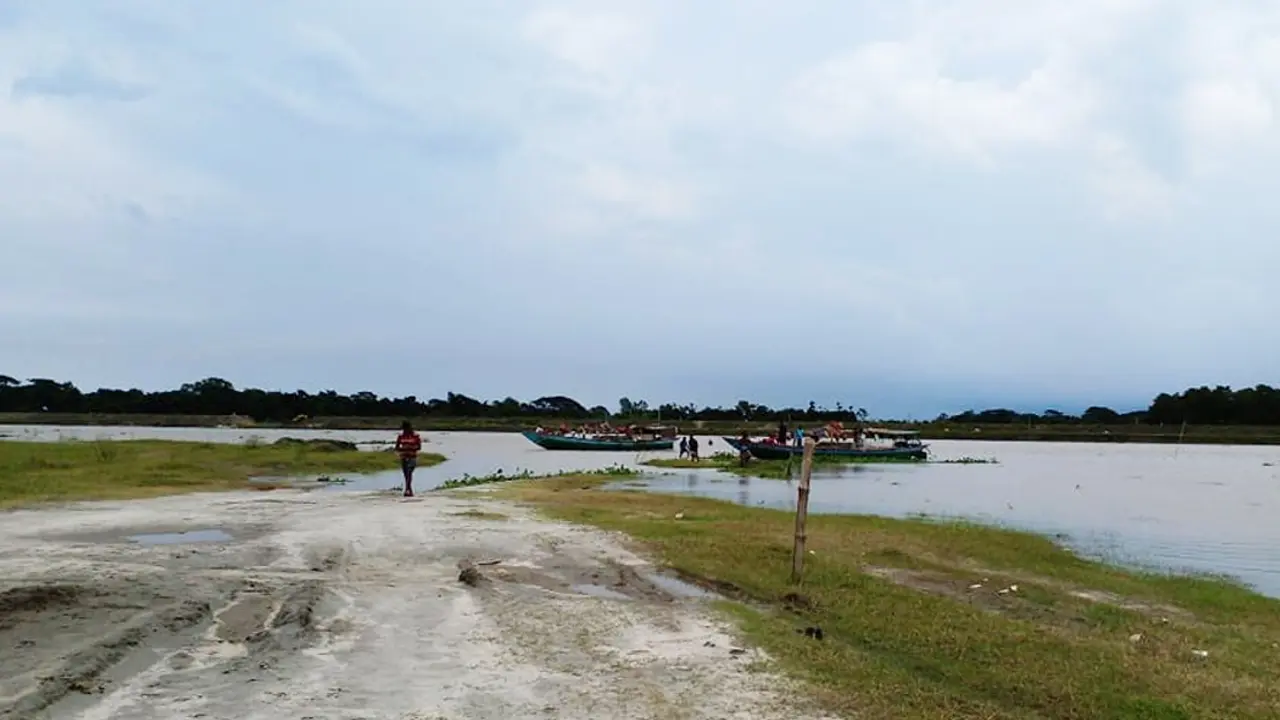 মেঘ, বৃষ্টি আর রোদের সঙ্গে কাটতে পারে দিন