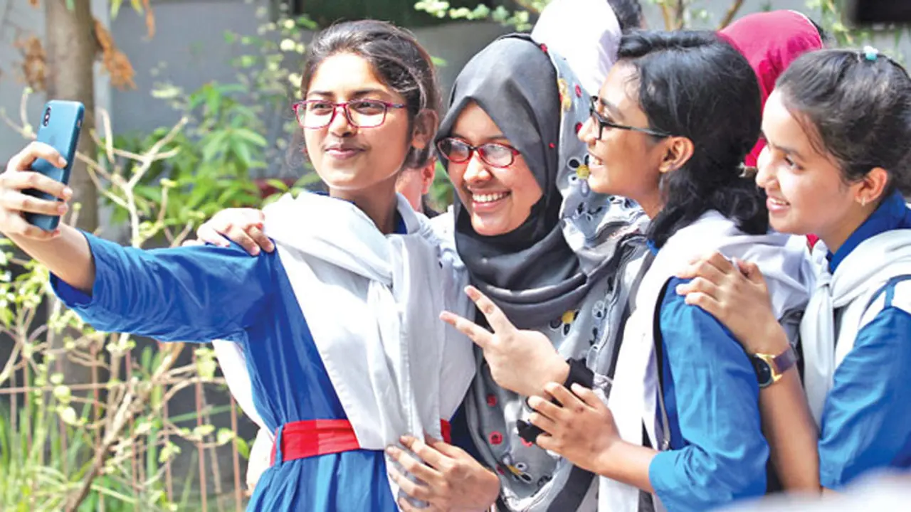 অষ্টম শ্রেণির বাংলা : এবারের সংগ্রাম স্বাধীনতার সংগ্রাম (২য় পর্ব)