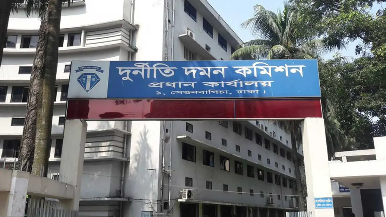 পিপলস লিজিংয়ের ১৬০ কোটি টাকা লোপাটে দুই মামলা
