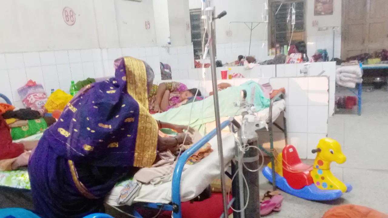 বাড়ছে ঠান্ডাজনিত রোগ, স্যালাইনের সংকট