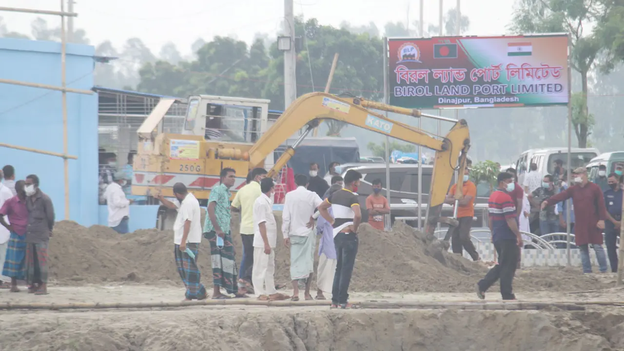 দিনাজপুরে দেশের একমাত্র রেল ও স্থলবন্দর