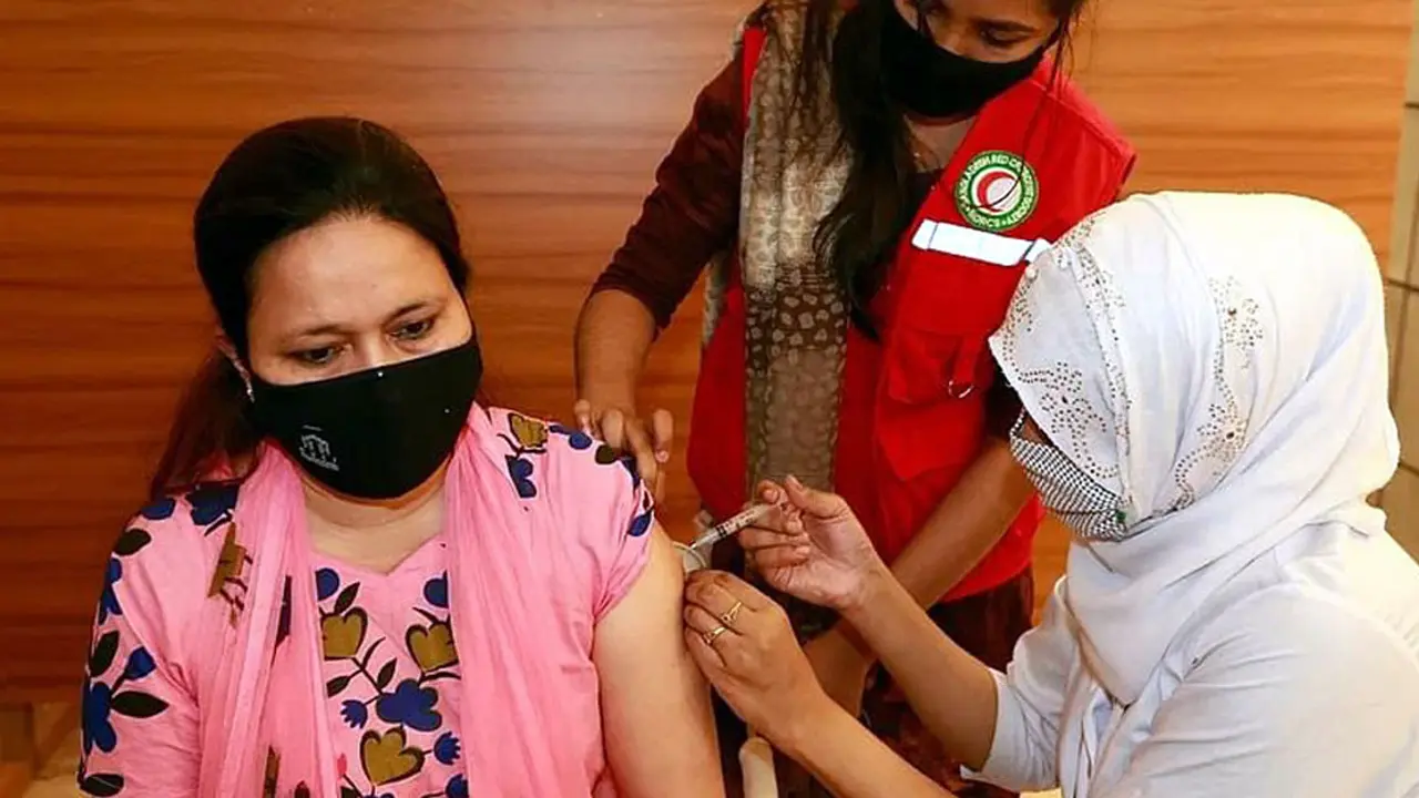 ভ্যাক্সিনেশন ক্যাম্পেইন নিয়ে স্বাস্থ্য অধিদফতরের নতুন নির্দেশনা