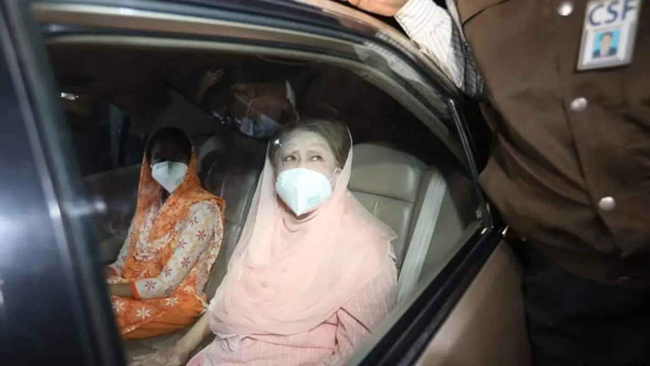 পেয়েছেন এসএমএস, বাসায় টিকা নিতে চান খালেদা জিয়া
