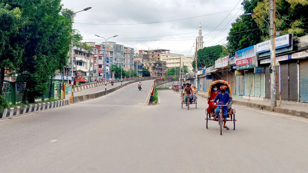 টিকা ছাড়া বের হলেই শাস্তি