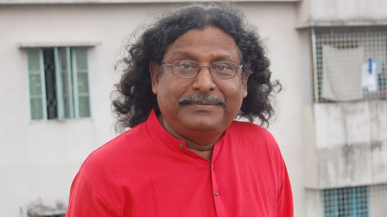 তালতলায় চিরনিদ্রায় ফকির আলমগীর