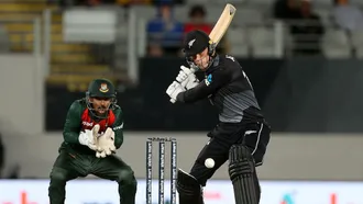 Allen powers New Zealand to post 141