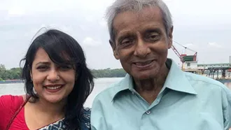 Actress Aupee Karim lost her father