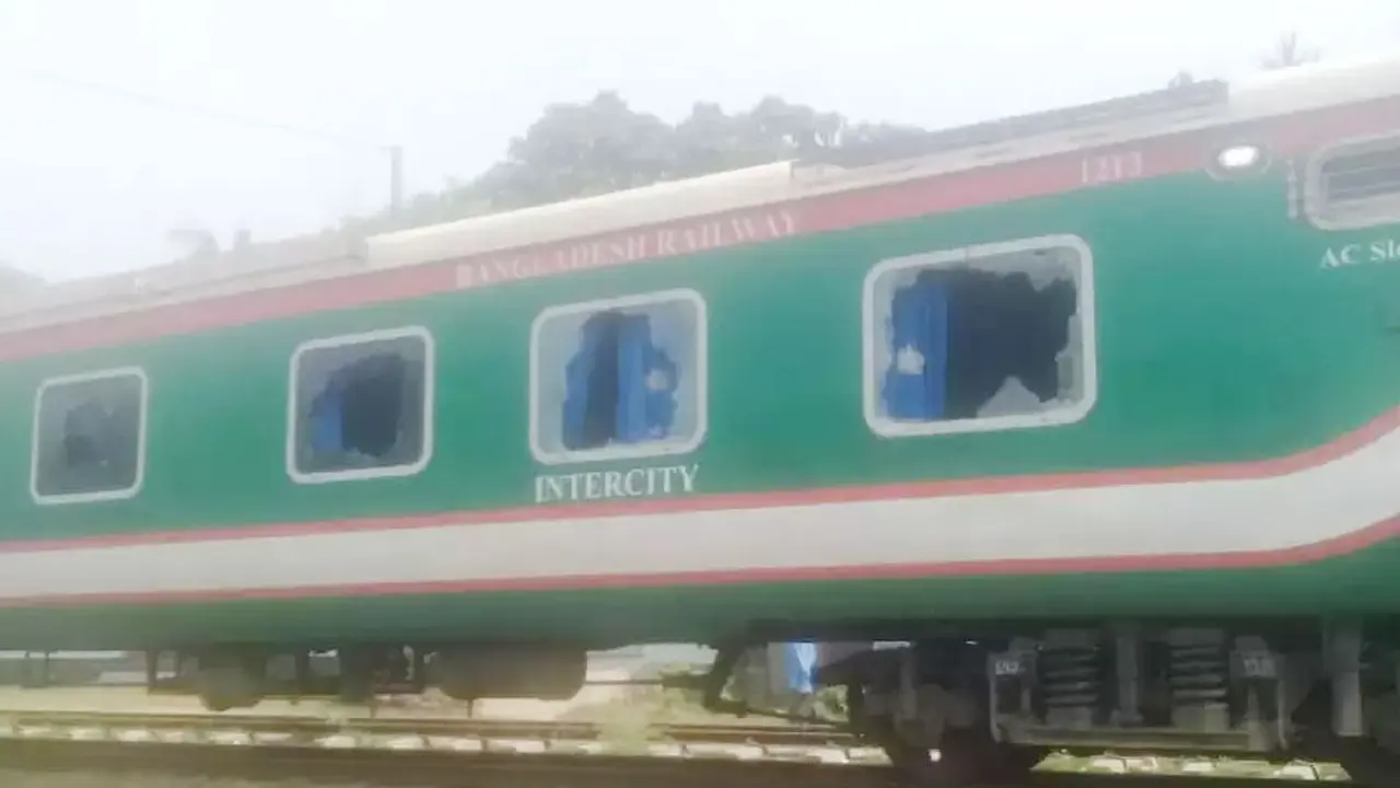 ঢাকার সঙ্গে চট্টগ্রাম সিলেটের রেল যোগাযোগ বন্ধ
