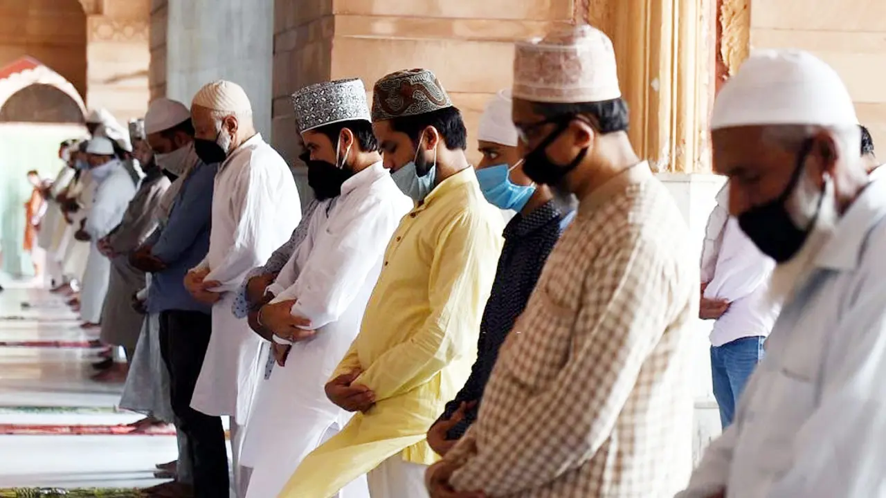 মহামারি থেকে বাঁচতে মহানবীর নির্দেশনা