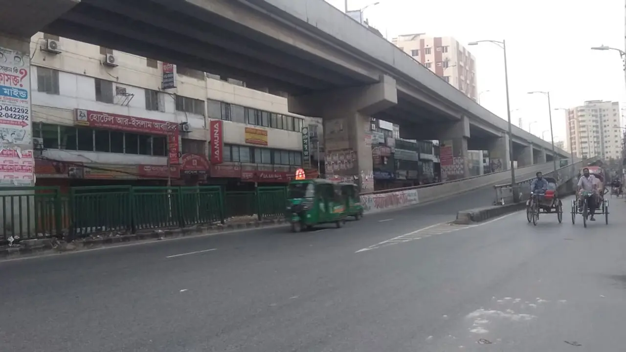 সাত দিনের কঠোর নিষেধাজ্ঞা শুরু