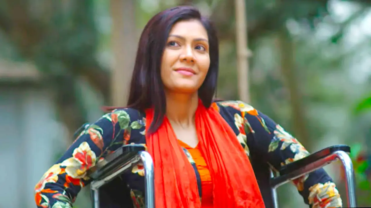 শহুরে মারিয়া এবার গ্রামের মেয়ের চরিত্রে