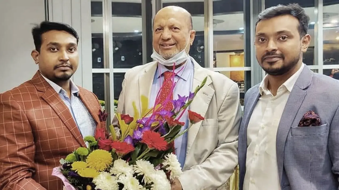 সভাপতির চেয়ারে বসা হলো না আব্দুল মতিন খসরুর