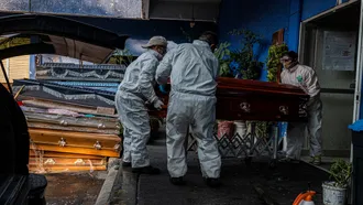 Mexico reports 2,192 new COVID-19 deaths after data review