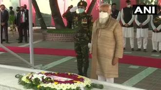 Modi pays homage to Bangabandhu at Tungipara