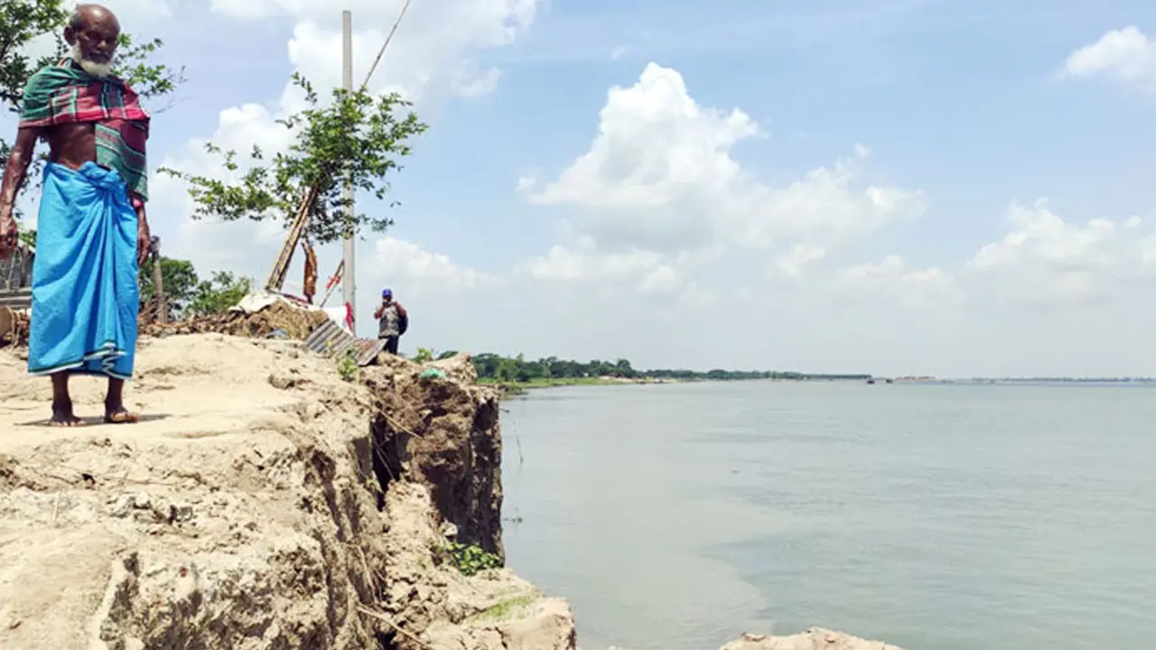 নদীভাঙন কমাতে বিদেশে প্রশিক্ষণের আবদার, ব্যয় ৬ কোটি!