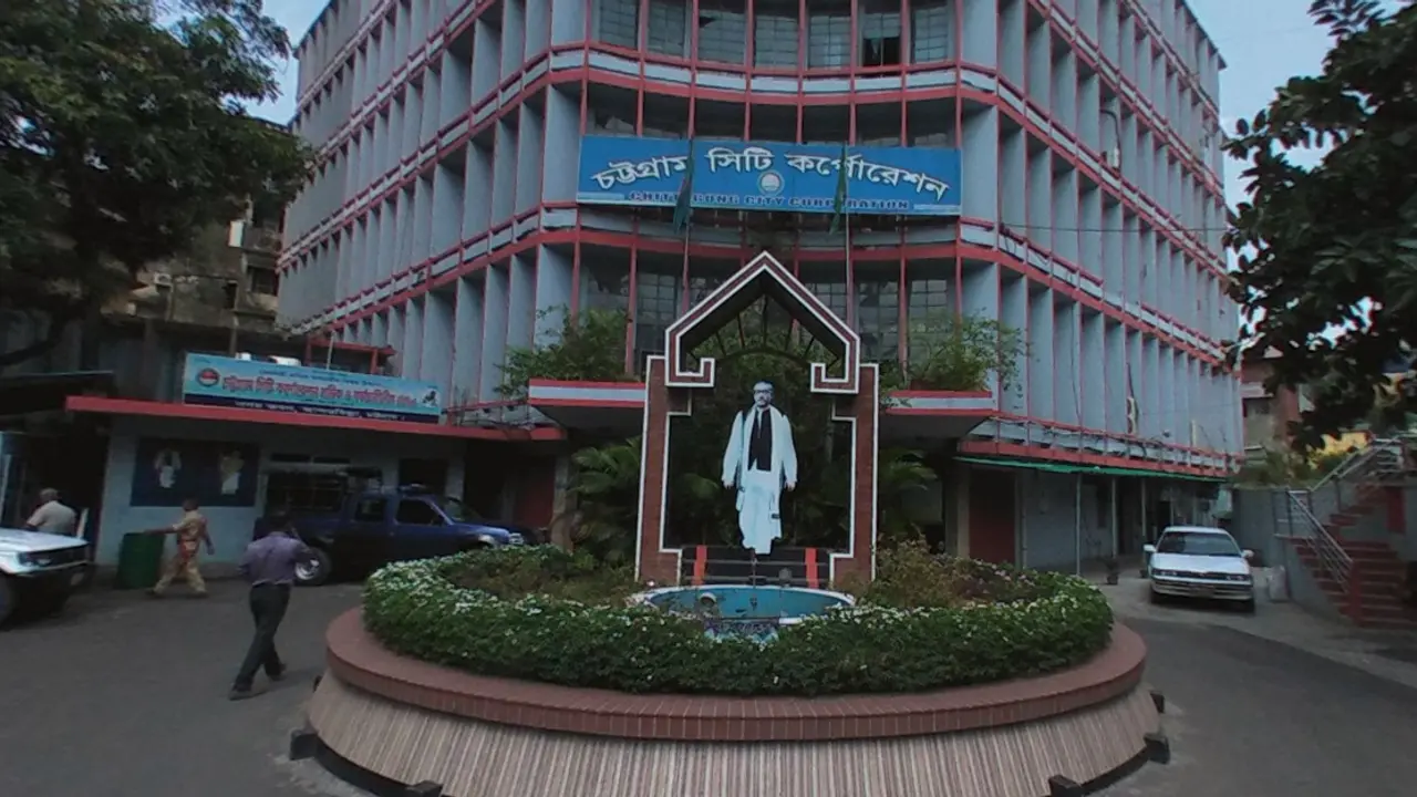 ৮০০ কোটির বকেয়া নিয়েও মেয়রের জন্য কোটি টাকার গাড়ি কেনার উদ্যোগ!
