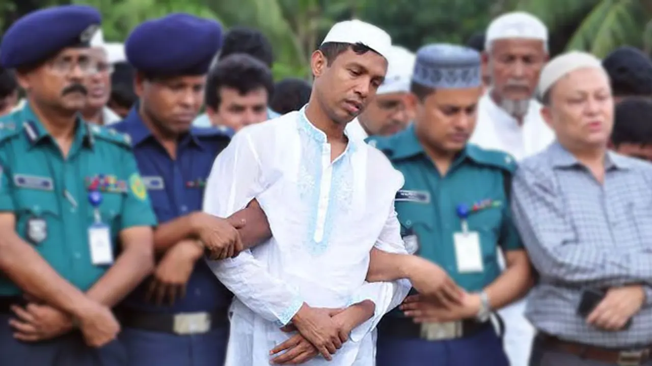 বাবুল আক্তারের বিরুদ্ধে হত্যা মামলার বাদী হচ্ছেন শ্বশুর!