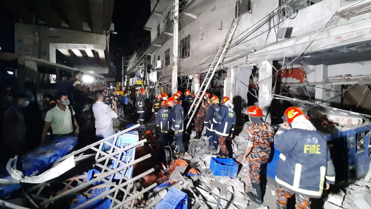মগবাজারে বিস্ফোরণ : ফায়ার সার্ভিসের ৫ সদস্যের কমিটি