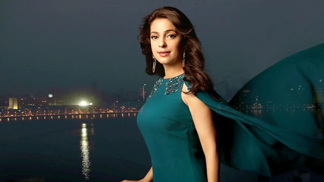 মামলা করে নিজেই ফাঁসলেন জুহি চাওলা