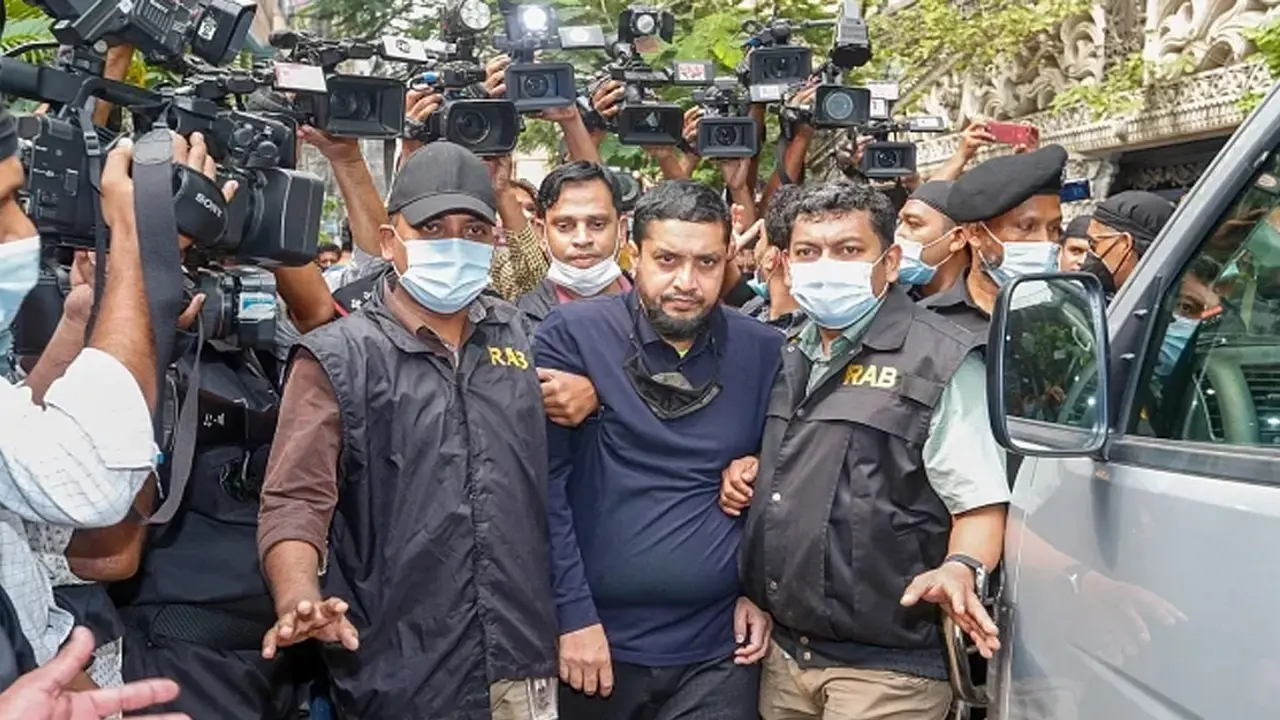 গোল্ডেন মনিরসহ চারজনের ১৭০টি ব্যাংক হিসাব জব্দের নির্দেশ