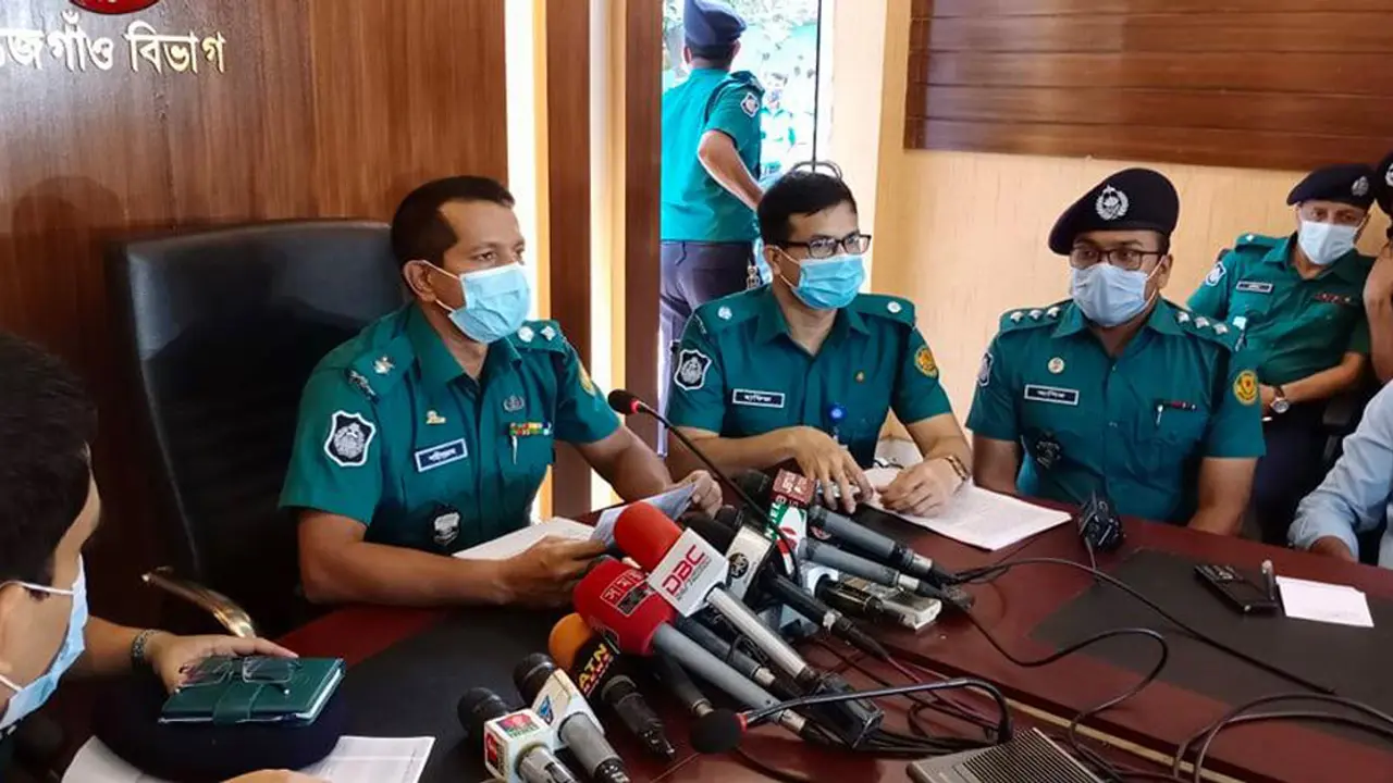 বাংলাদেশি তরুণীকে ভারতে নিয়ে যৌন নির্যাতন