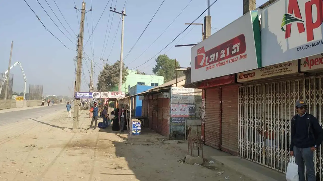 ব্রাহ্মণবাড়িয়ায় ১৪৪ ধারা, বাস চলাচল বন্ধ