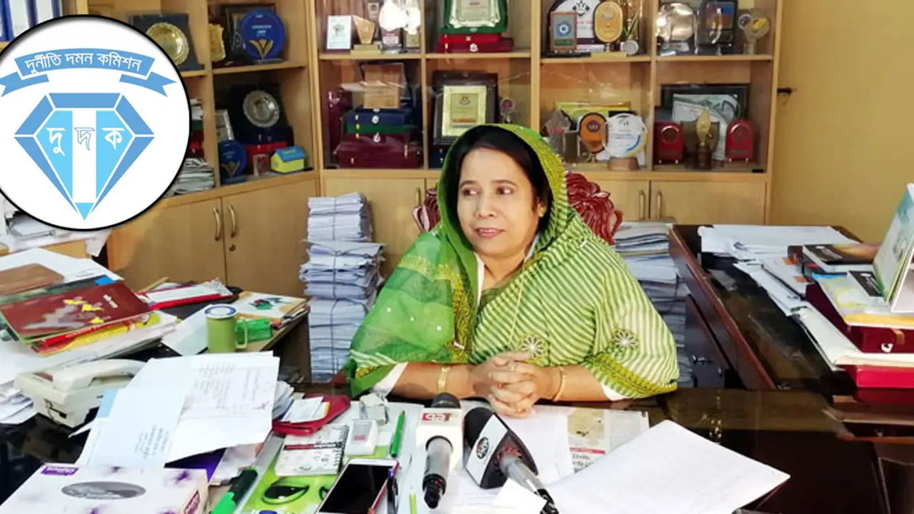আইডিয়ালের অধ্যক্ষ শাহান আরাকে দুদকে জিজ্ঞাসাবাদ