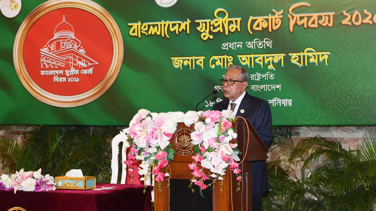 সরকার বিচার বিভাগের স্বাধীনতায় দৃঢ়ভাবে বিশ্বাস করে : রাষ্ট্রপতি