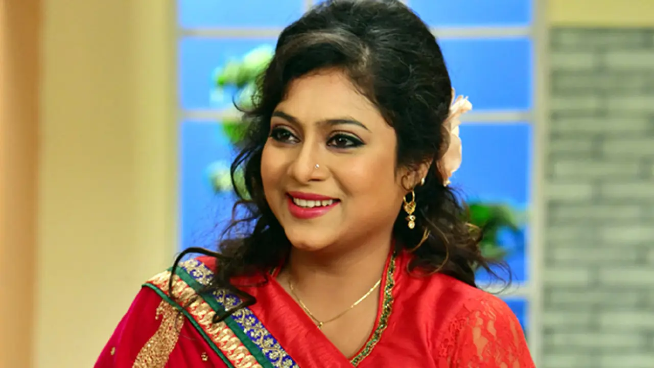 করোনায় আক্রান্ত হয়ে হাসপাতালে শাবনূর