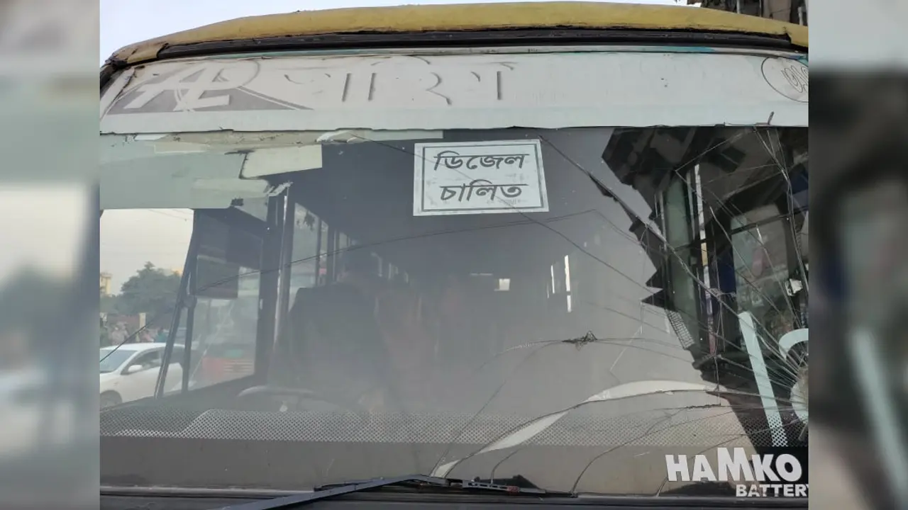 ‘ডিজেল চালিত’ স্টিকার লাগল বাসে