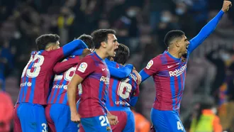 Barcelona win late at Elche, Atletico undone by Sevilla