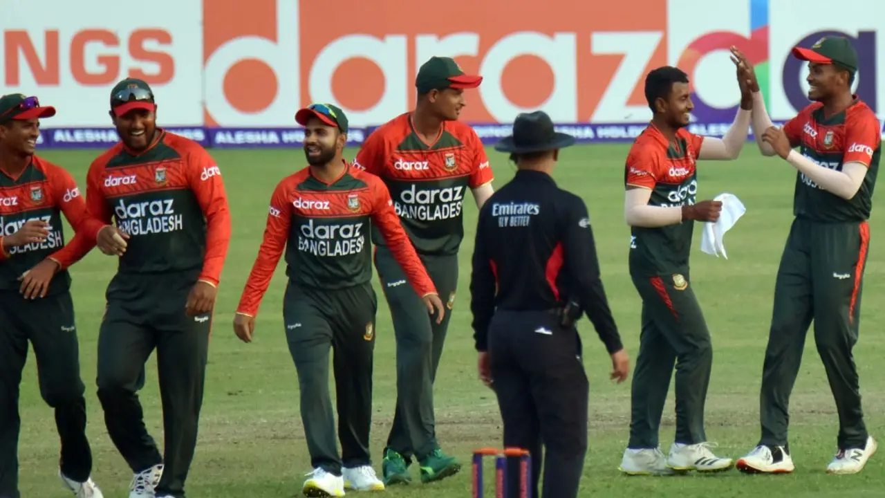 শেষ বলের রোমাঞ্চে হারল বাংলাদেশ