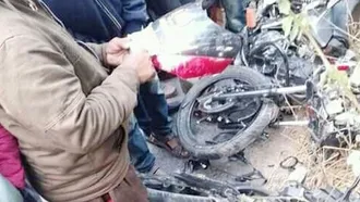 3 killed as motorcycle hits tree in Barishal