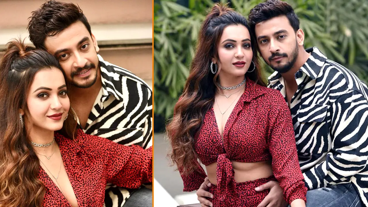 বনি আমাকে এ পর্যন্ত দুটি সালোয়ার দিয়েছে: কৌশানি