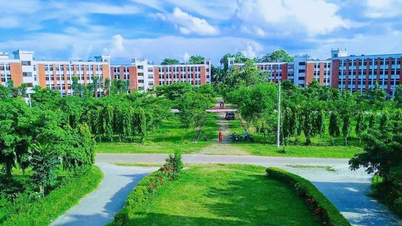 ১৪ বছরে বেগম রোকেয়া বিশ্ববিদ্যালয়