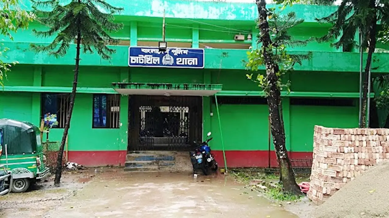 ভোটকেন্দ্রে নিয়ে যাওয়ার কথা বলে গৃহবধূকে ধর্ষণ