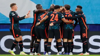 Chelsea lose top spot after 3-3 draw at Zenit