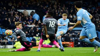 Leaders City hit six on Boxing Day as Chelsea, Arsenal post wins