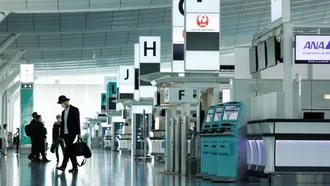 EU states to suspend travel to southern Africa over new variant