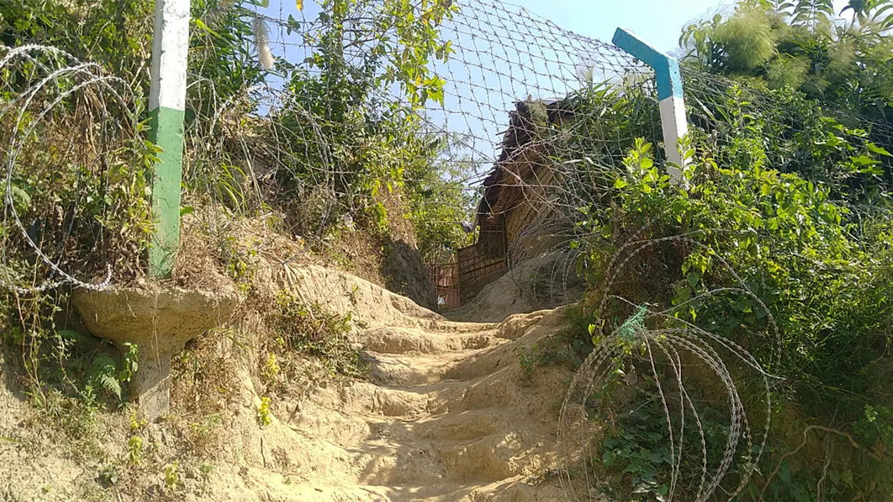 টেকনাফের যেসব পাহাড়ে গেলে ফিরতে পারে না কেউ