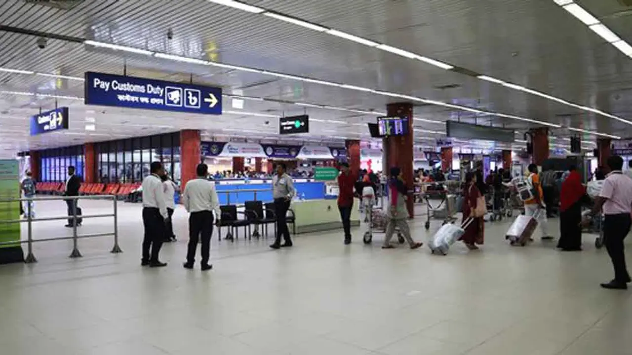 বিদেশে আসা-যাওয়া করলে যেসব বিষয় জানতে হবে
